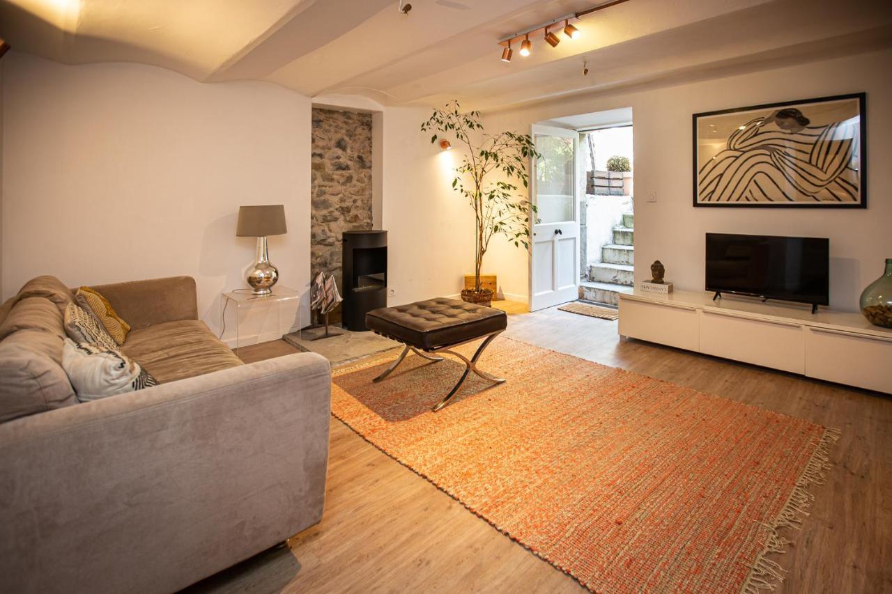 Beautiful Converted One Bedroom Apartment Carcasona Exterior foto